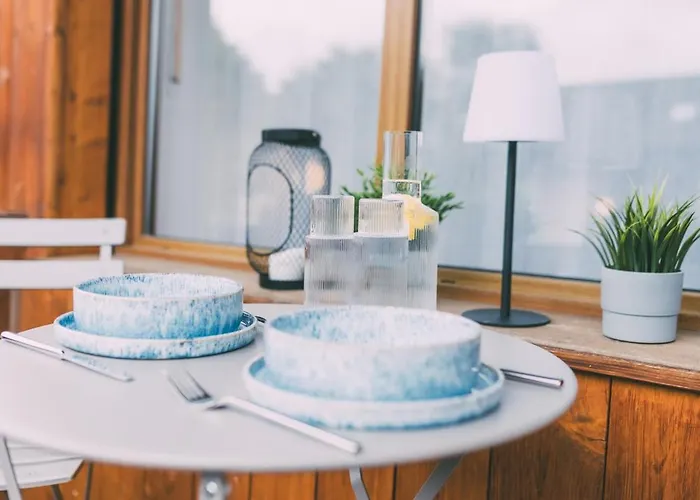 Zentrales Mit Bergblick In Bewohnter *